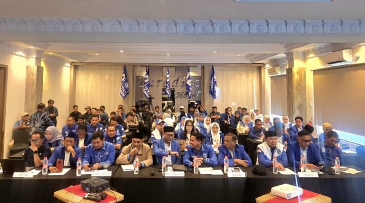 Abdul Kadir Resmi Nakhodai PAN Tarakan, Misi Kembalikan Kejayaan 2014