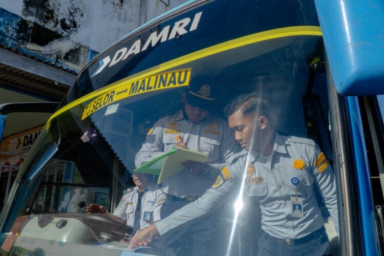 Dishub Lakukan Ramp Check Kendaraan Jelang Nataru 2026