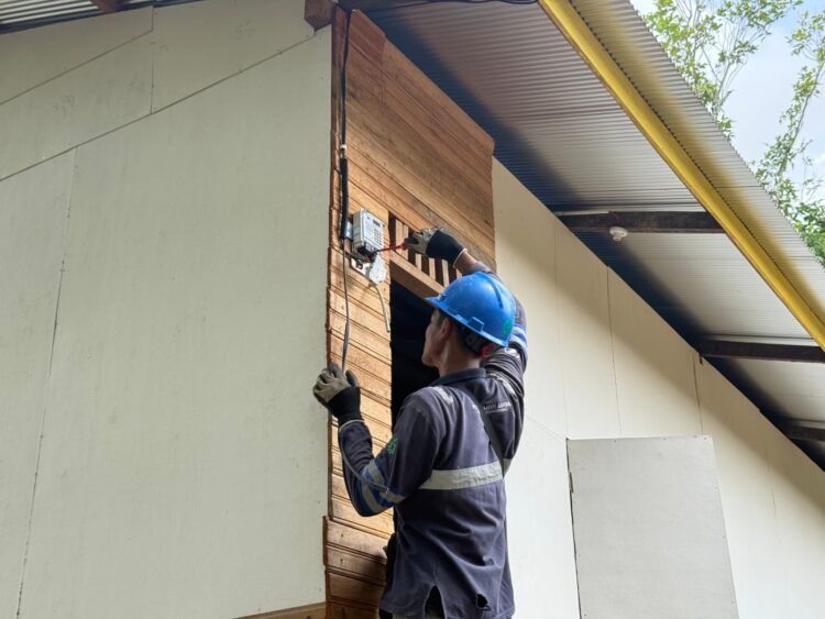 Lewat Program BPBL Tahun 2025, PLN Hadirkan Akses Listrik bagi 946 Keluarga Prasejahtera di Kalimantan Utara