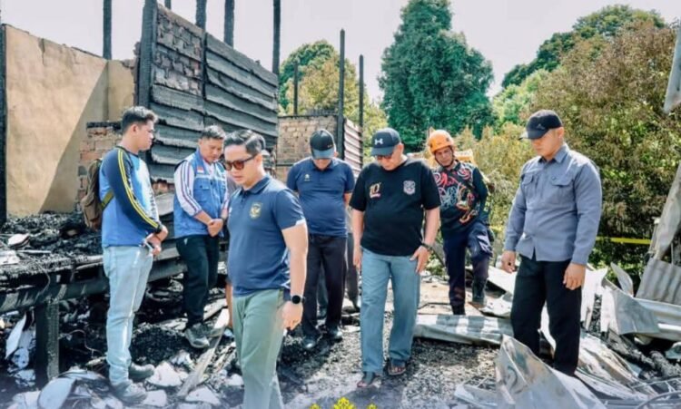 Bupati Tana Tidung Tinjau Lokasi Kebakaran di Desa Limbu Sedulun