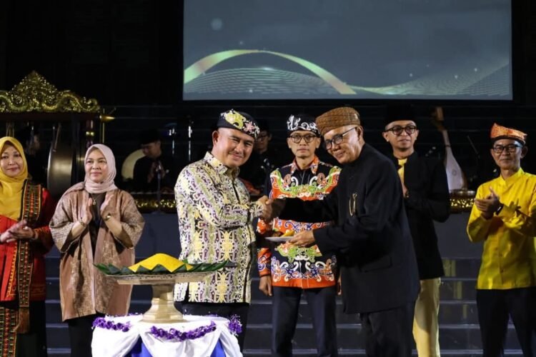 Wali Kota Tarakan Buka Pameran Kriya Nusa Kaltara 2025, Dorong UMKM Naik Kelas