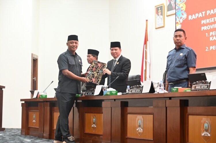 Perkuat Kedaulatan di Beranda NKRI, DPRD Kaltara Setujui Raperda Pembangunan dan Pengelolaan Kawasan Perbatasan