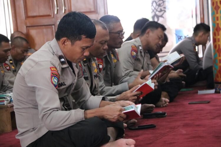 Binrohtal Polda Kaltara Perkuat Mental dan Spiritualitas Personel