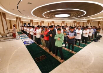 Perdana, Khidmat Sholat Subuh Berjamaah bersama Menteri Agama RI di Masjid Negara