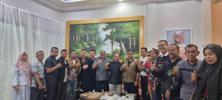 Satu Komando, Keluarga Makassar Tarakan Titipkan Nahkoda KKSS ke Syafruddin