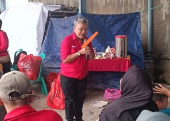 Ribka Tjiptaning Buka Pengobatan Gratis di Kabupaten Serang