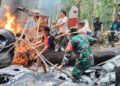 Medan Terjal Bukan Penghalang, Prajurit Kodam VI/Mulawarman Evakuasi Pilot Pesawat Jatuh di Krayan