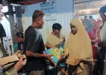 Datangi Warga Nunukan, Akbar Ali Serap Aspirasi dan Berbagi Beras di Bulan Ramadan