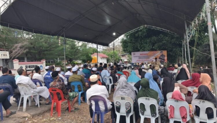 Nasir Suarakan Jeritan Pesisir Sebatik, Antara Gunung Sampah Plastik dan Larangan Jemuran Rumput Laut