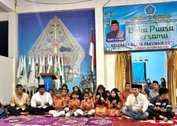 Pererat Silaturahmi, Pakuwaja Tarakan Gelar Bukber dan Santunan Anak Yatim