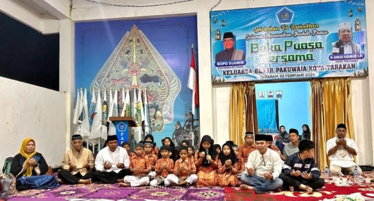 Pererat Silaturahmi, Pakuwaja Tarakan Gelar Bukber dan Santunan Anak Yatim