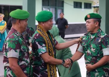 Hormat Jajar dan Tepung Tawar Sambut Dandim 0907/Tarakan