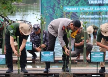 Hormat Jajar dan Tepung Tawar Sambut Dandim 0907/Tarakan
