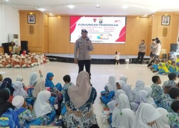 Batalyon A Brimob Kaltim Terima Kunjungan Edukasi Siswa TK dan PAUD di Balikpapan