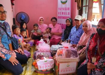Di Tengah Keterbatasan, Asa Hadir: YKB Kaltara Bantu Dua Anak Tunanetra di Bulungan