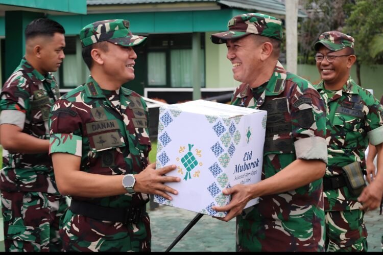 Apresiasi Dedikasi Prajurit, Dandim 0907/Tarakan Salurkan Bingkisan THR