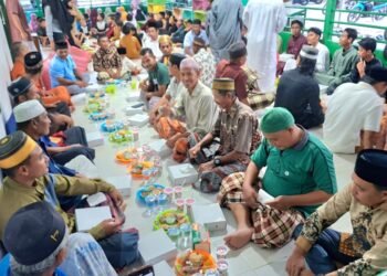 Buka Puasa di Mamburungan Timur, Asrin Saleh Pilih Ngumpul Bareng Nelayan Tanjung Batu