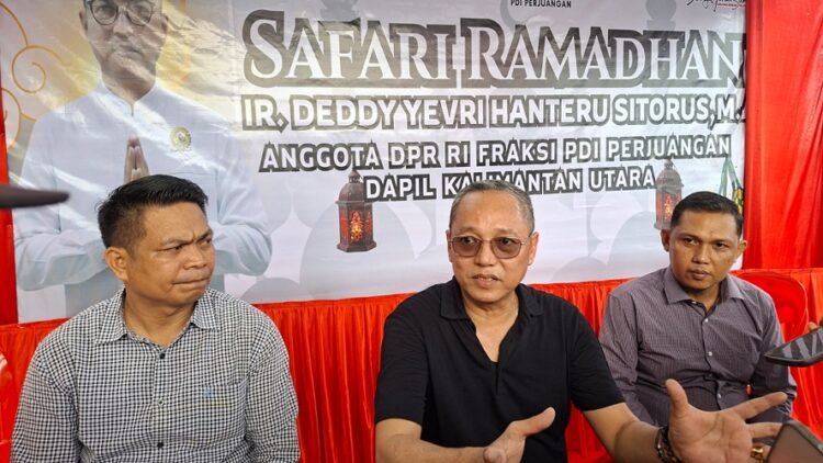 Deddy Sitorus Gelar Safari Ramadan di Tarakan, Bagikan Ratusan Paket Sembako