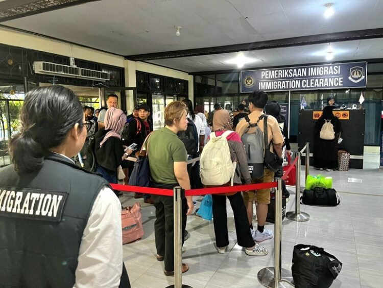 Tawau Jadi Magnet, Arus Perlintasan di Malundung Tembus 1.500 Orang