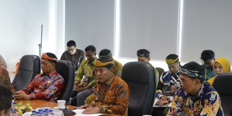 Kawal Transparansi, Waka DPRD Kaltara Hadiri Penyerahan LKPD Unaudited 2025 ke BPK