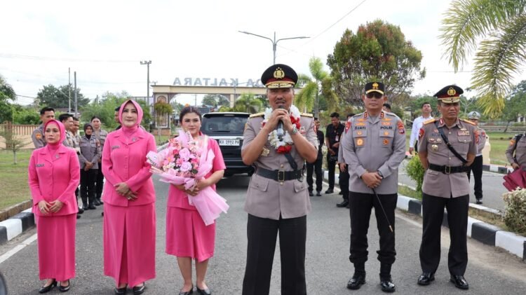 Kenal Pamit Wakapolda, Polda Kaltara Lepas Irjen Pol. Andries Hermanto dan Istri