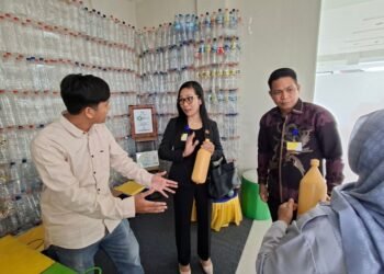 DPRD Tarakan Dorong Adopsi Inovasi Daur Ulang Botol Plastik untuk Petani Rumput Laut