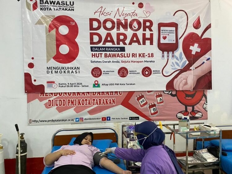 Semangat HUT ke-18, Bawaslu Kota Tarakan Wujudkan Kepedulian Lewat Donor Darah