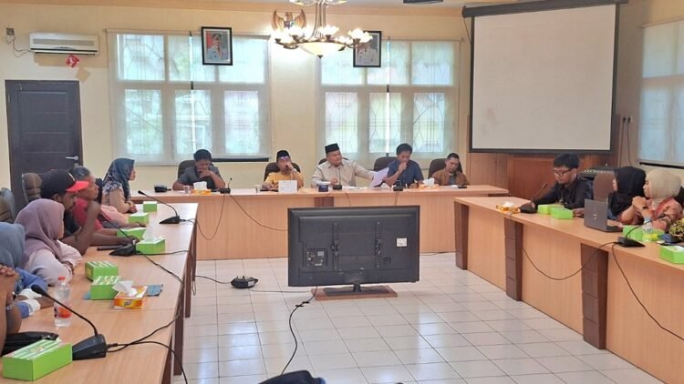 Polemik PHK Petugas Kebersihan Tarakan: DPRD Kecam PT Meris Tak Manusiawi, DLH Akui Dilema Anggaran