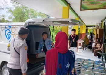 Polresta Bulungan Kawal Pendistribusian Makan Bergizi Gratis bagi 1.717 Siswa di Tanjung Palas Utara