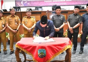 Ketuk Palu Rekomendasi LKPj, DPRD Kaltara Desak Perbaikan Layanan Publik