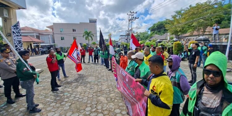 Ratusan Driver Online Tarakan Demo DPRD, Tuntut Stop Pendaftaran Anggota Baru