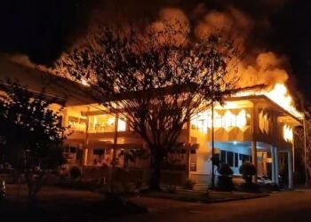 Kebakaran Hebat Hanguskan Kantor Bupati Bulungan