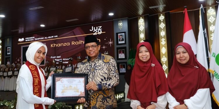 115 Siswa Diwisuda Hafalan Juz 27–30, Ini Pesan Muhammad Nasir kepada Wisuda Tahfidz SDIT Ibnu Sina Nunukan