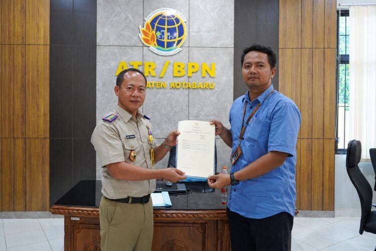 Amankan Aset Negara, PLN UIP KLT Perkuat Legalitas Tower SUTT 150 kV di Kotabaru