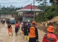 Akses Jalan Tertutup Longsor di Juata Krikil, Tim Gabungan Tarakan Gerak Cepat Lakukan Evakuasi