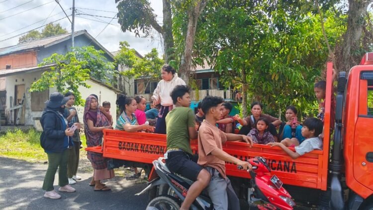 BPBD Fasilitasi Kepulangan Ribuan Pengungsi di UBT Setelah Peringatan Tsunami Berakhir