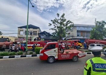 Sebabkan Kemacetan, Kebakaran Bakso dan Mie Ayam ABC Mulawarman Berhasil Dipadamkan dalam 30 Menit