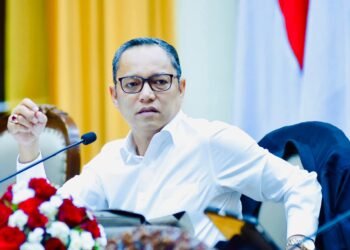Deddy Sitorus Bantah Hina Wartawan, Tegaskan Pernyataan Soal “Sirkus” Ditujukan pada Kondisi Ruang Rapat