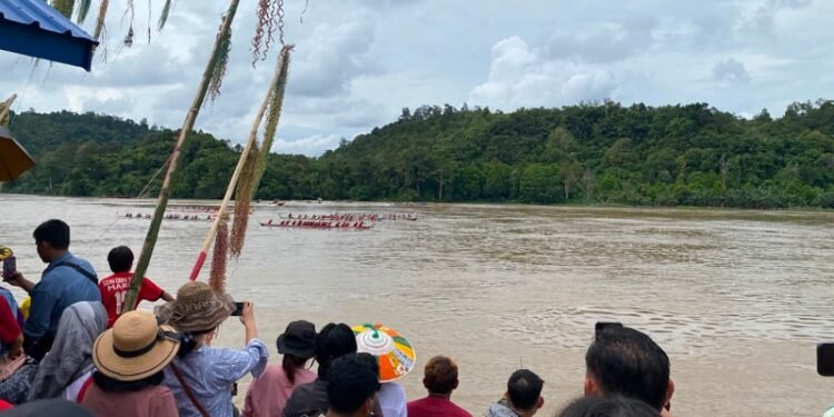 Meriahkan Konferensi GKII, Lomba Perahu Dayung di Sungai Kayan Dikawal Ketat Polsek Tanjung Palas Barat