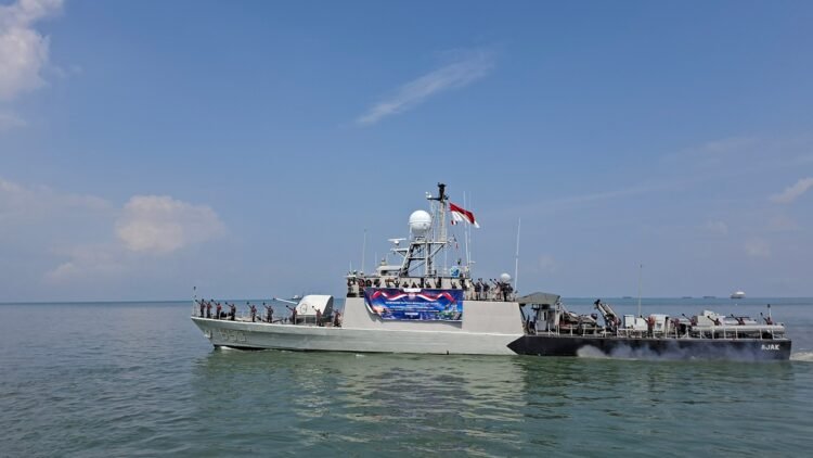 Operasikan Kapal Cepat Torpedo KRI Ajak-653 Jaga Keamanan Laut Sekaligus Kedaulatan Rupiah