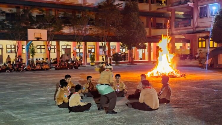 Cerita Kemeriahan Kemah Blok SMPN 3 Tarakan, Dari Pensi Hingga Api Unggun