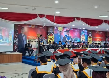 Wisuda ke-43, UBT Luluskan 755 Mahasiswa dan Pamerkan Prestasi Internasional