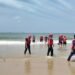 Brimob Bantu Pencarian Anak Tenggelam di Pantai Kemala Balikpapan