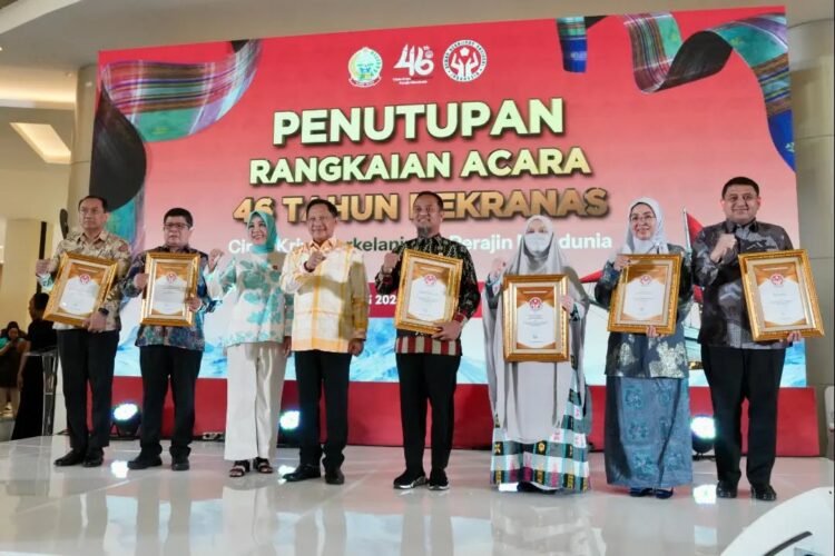 Ketua Umum TP PKK Tutup HUT ke-46 Dekranas, Tegaskan Komitmen Majukan Perajin Daerah
