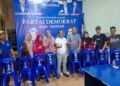 Realisasikan Aspirasi Warga, Herman Hamid Serahkan Ratusan Kursi Plastik untuk RT di Tarakan Tengah