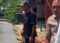 Komitmen Kawal Aspirasi Warga, Asrin Saleh Tinjau Langsung Semenisasi Jalan di Pantai Amal