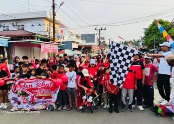 Meriahkan HUT ke-81 RI, Abdul Kadir Gelar Jalan Santai dan Bagikan Sembako di Sebengkok