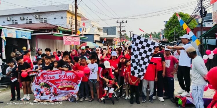 Meriahkan HUT ke-81 RI, Abdul Kadir Gelar Jalan Santai dan Bagikan Sembako di Sebengkok