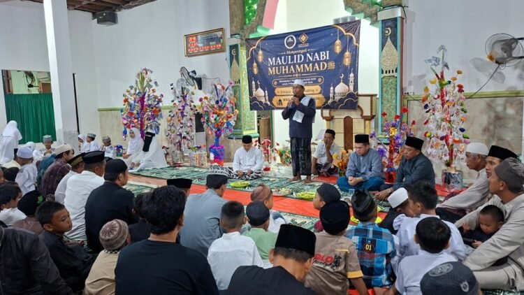 Hadiri Peringatan Maulid Nabi di Tanjung Pasir, Asrin Saleh Tekankan Pencegahan Maraknya LGBT