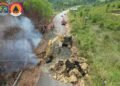 Ekskavator Diturunkan untuk Memadamkan Bara Batubara di Jalan Pantai Amal Lama